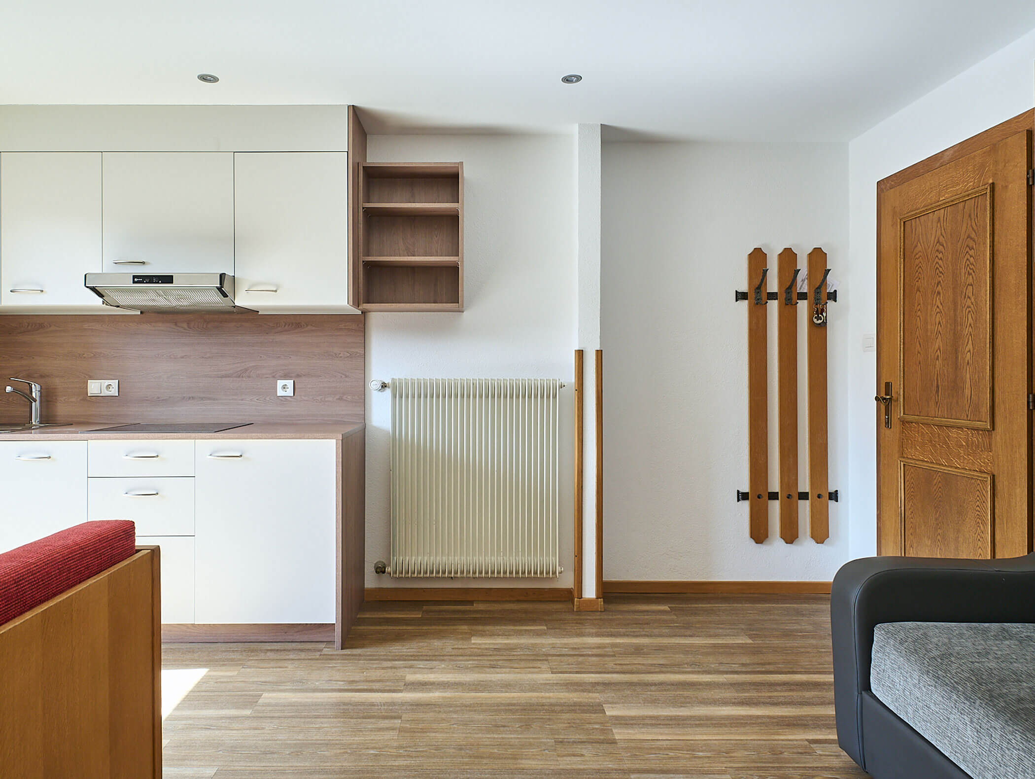 Eingangsbereich und Garderobe im Apartment Gantkofel